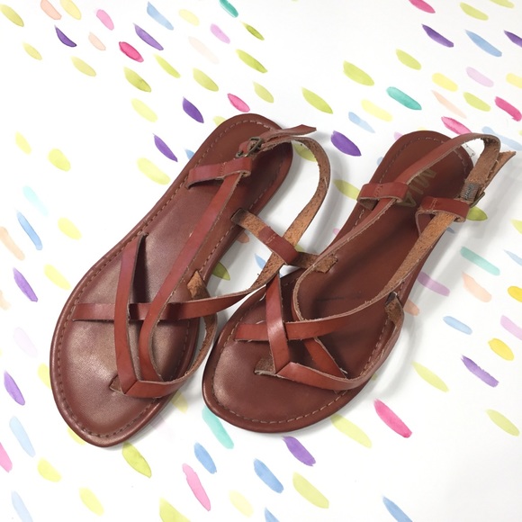 Mia Shoes - MIA brown leather strappy flat sandals buckle 6